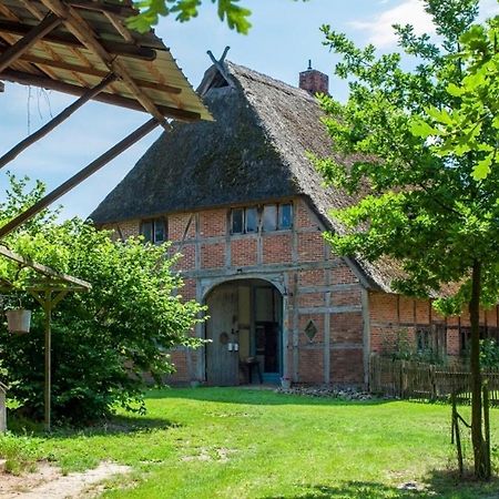 Reetscheune Kruezen Kruzen Exterior foto